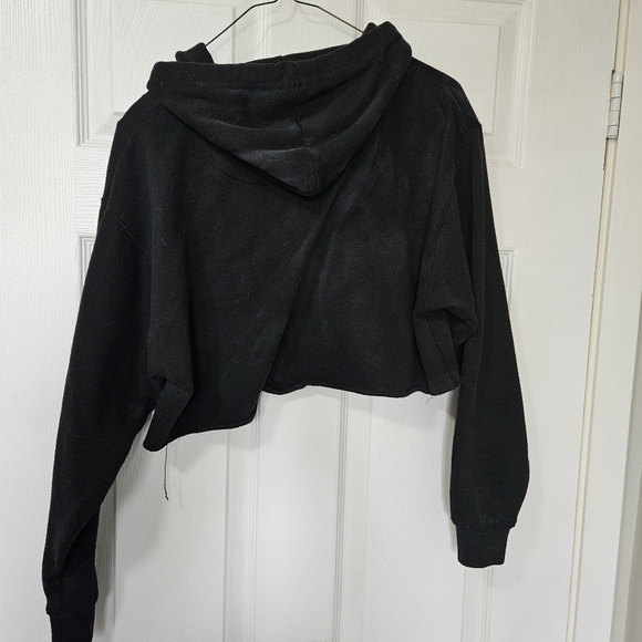 Friend's cropped black hoodie - Picture 3 of 3